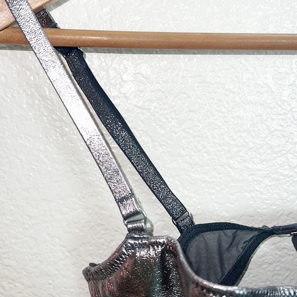 Victoria’s Secret Silver Dream Angels Push Up Without Padding Metallic Bra - Picture 4 of 11